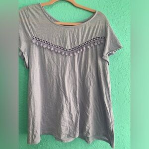 Lilly Pulitzer lavender  Short Sleeve Top with Pom-Pom Detail XL preppy